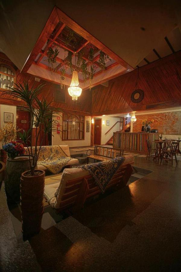 Guida Residenza Pousada กังโปสดูจอร์เดา ภายนอก รูปภาพ