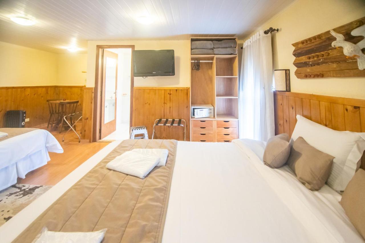 Guida Residenza Pousada กังโปสดูจอร์เดา ภายนอก รูปภาพ