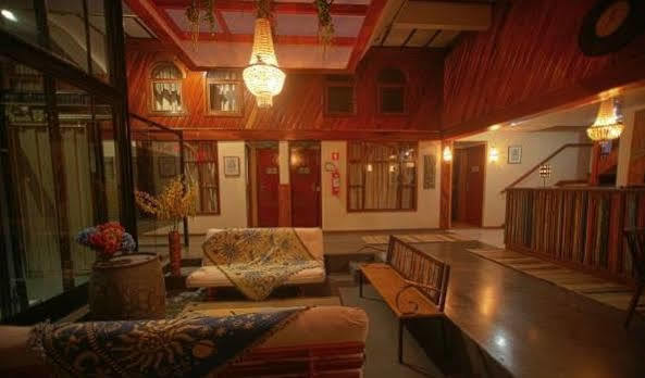 Guida Residenza Pousada กังโปสดูจอร์เดา ภายนอก รูปภาพ