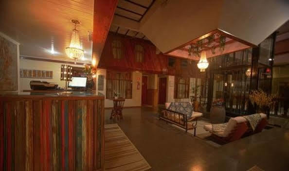Guida Residenza Pousada กังโปสดูจอร์เดา ภายนอก รูปภาพ